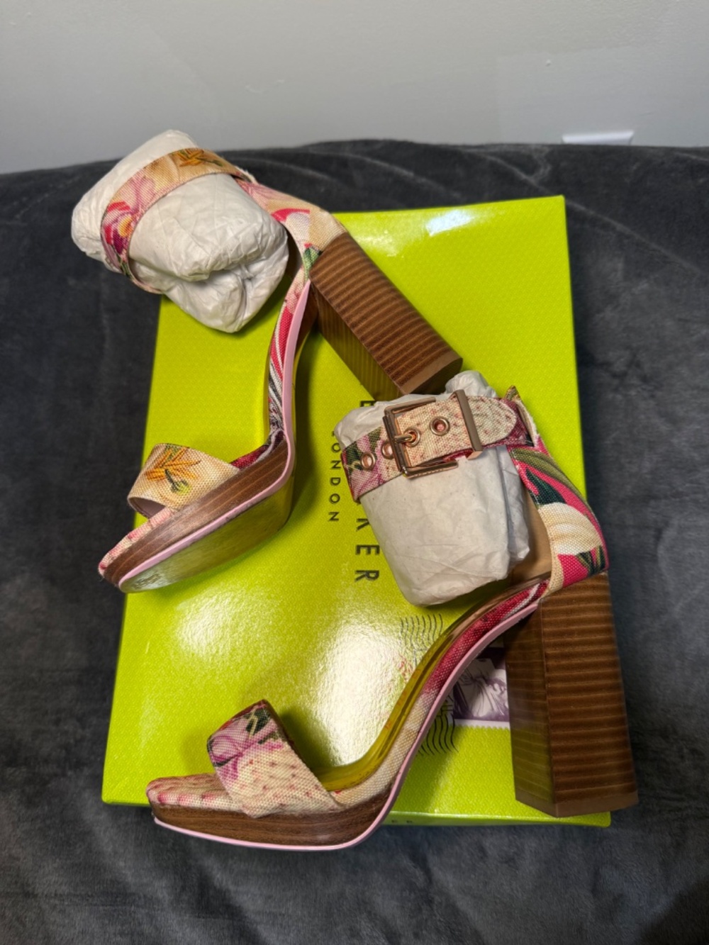 Ted Baker Floral Wooden Block Heel - Picture 14 of 14